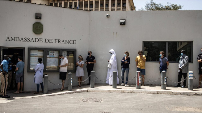 Relations Sénégal–France : Polémique après le refus de visa à deux cadres de la Sénélec en mission en France Relations Sénégal–France : Polémique après le refus de visa à deux cadres de la Sénélec en mission en France