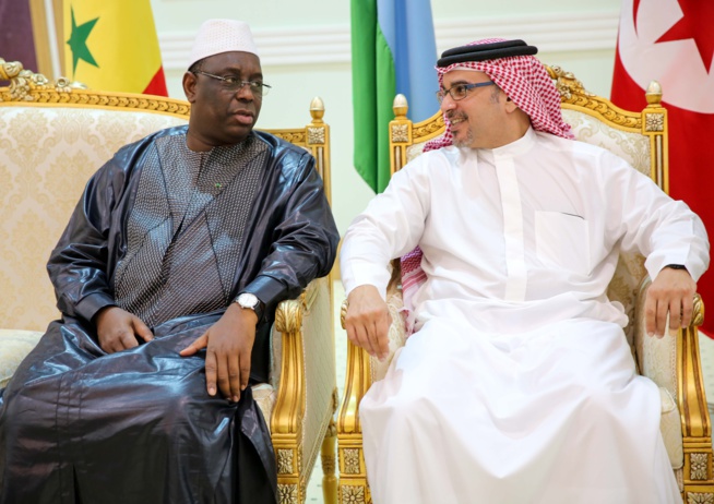 Arabie Saoudite: Macky Sall à la cérémonie de clôture des manœuvres "Tonnerre du nord" (images) Arabie Saoudite: Macky Sall à la cérémonie de clôture des manœuvres "Tonnerre du nord" (images)