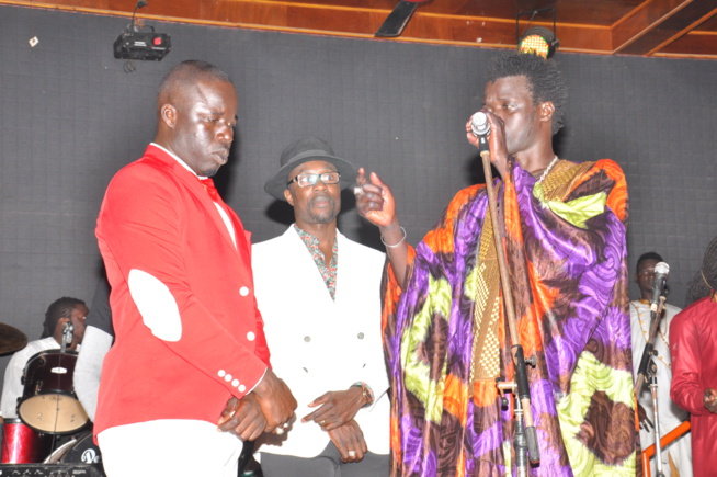 ANNIVERSAIRE: Sidy Samb le golden boy de la musique chauffe le Ravin. ANNIVERSAIRE: Sidy Samb le golden boy de la musique chauffe le Ravin.