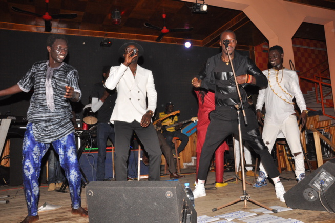 ANNIVERSAIRE: Sidy Samb le golden boy de la musique chauffe le Ravin. ANNIVERSAIRE: Sidy Samb le golden boy de la musique chauffe le Ravin.