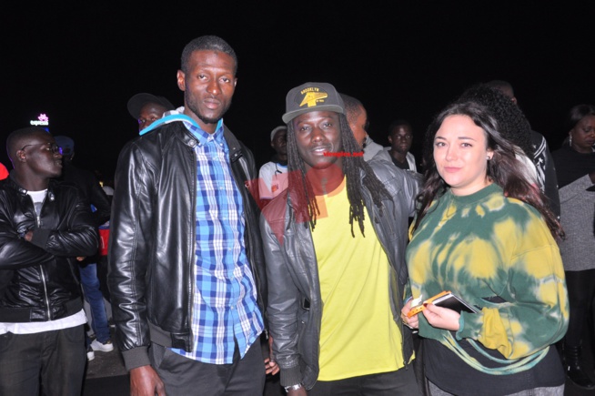 Sen Art Vision, Vouzénou et 37 Cinq vous présente le concert de Lefa du groupe Sexions D'assaut au Sea Plaza. Sen Art Vision, Vouzénou et 37 Cinq vous présente le concert de Lefa du groupe Sexions D'assaut au Sea Plaza.