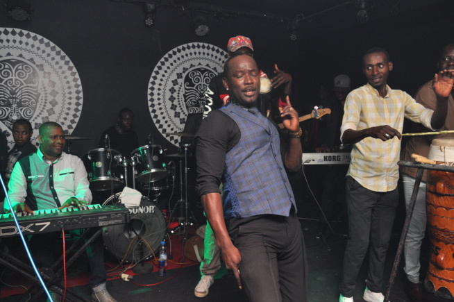 Quand Pape Diouf et Baye Babou se rencontrent, le Baramundi explose de joie. Regardez les images. Quand Pape Diouf et Baye Babou se rencontrent, le Baramundi explose de joie. Regardez les images.