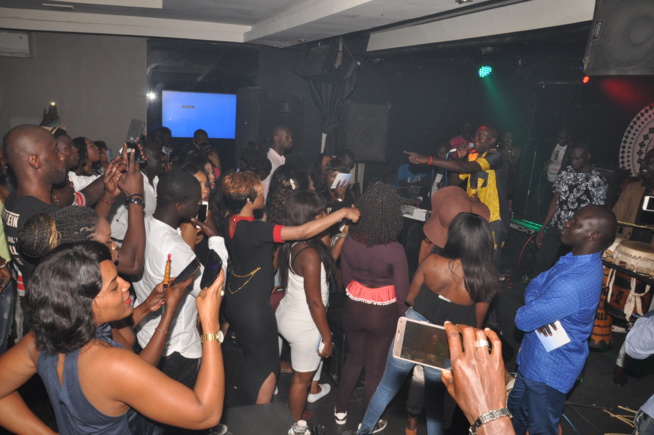 Quand Pape Diouf et Baye Babou se rencontrent, le Baramundi explose de joie. Regardez les images.