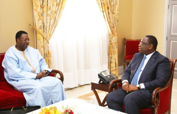 Recrue : Abdou Diouf demande à son fils Pedro de voter pour Macky Sall Recrue : Abdou Diouf demande à son fils Pedro de voter pour Macky Sall