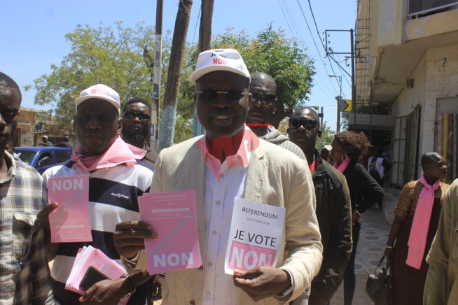En images: Campagne de sensibilisation du Front NON à Grand Dakar. En images: Campagne de sensibilisation du Front NON à Grand Dakar.