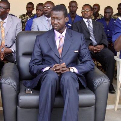 Après avoir rejoint le camp du Non, le maire de Mbacké dans le viseur du pouvoir Après avoir rejoint le camp du Non, le maire de Mbacké dans le viseur du pouvoir