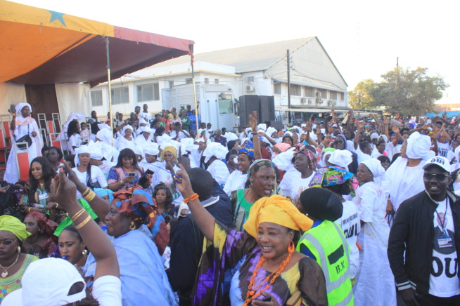 Référendum 2016 : Les transitaires votent et disent "Oui" Référendum 2016 : Les transitaires votent et disent "Oui"