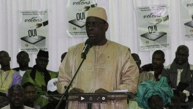 Meeting de « Amadou Barry » : Macky Sall inonde Guédiawaye de promesses… Meeting de « Amadou Barry » : Macky Sall inonde Guédiawaye de promesses…