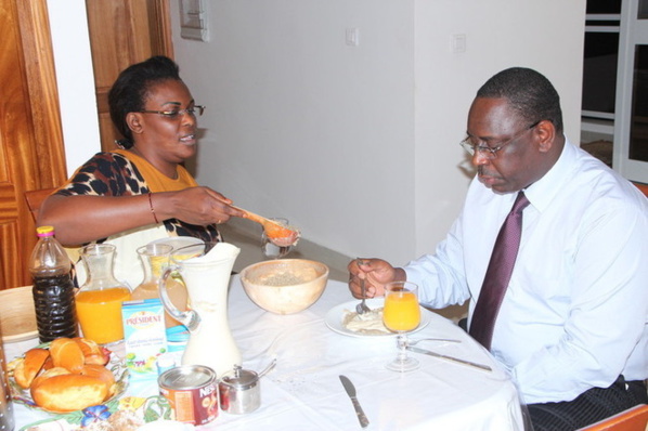 Démolition de la cité Tobago: Macky SALL recevra les victimes après le référendum Démolition de la cité Tobago: Macky SALL recevra les victimes après le référendum