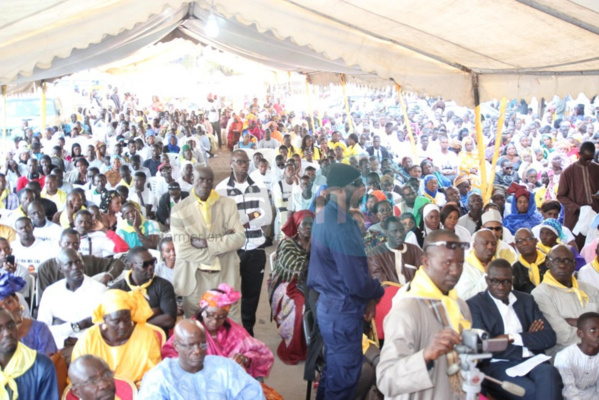 En meeting à Thiès : Le coordonnateur départemental du model défie idrissa Seck En meeting à Thiès : Le coordonnateur départemental du model défie idrissa Seck