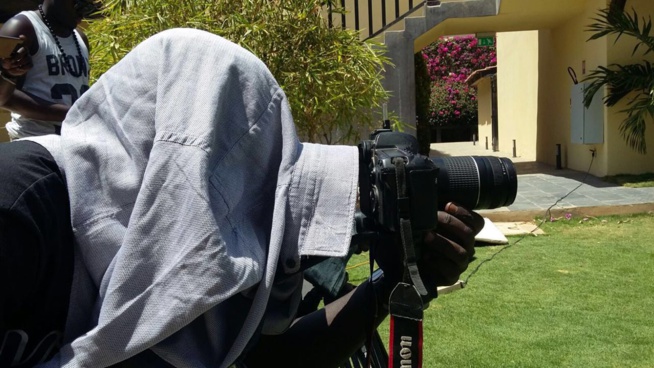 Les images de la réalisation de la nouvelle vidéo de Sidy Samb. Regardez Les images de la réalisation de la nouvelle vidéo de Sidy Samb. Regardez