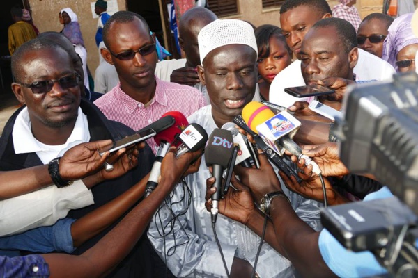 Guédiawaye : Gackou reconnaît sa défaite et félicite le courant du Oui* Guédiawaye : Gackou reconnaît sa défaite et félicite le courant du Oui*