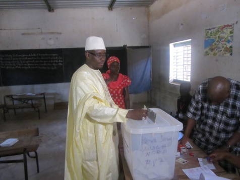 Louga : Les partisans de Moustapha Diop accusent Aminata Mbengue Ndiaye de «trahison» Louga : Les partisans de Moustapha Diop accusent Aminata Mbengue Ndiaye de «trahison»