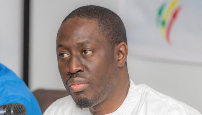 Après l’interdiction de sortie de Pape Malick Ndour: La CCR accuse le gouvernement Sonko de “banditisme d’État” Après l’interdiction de sortie de Pape Malick Ndour: La CCR accuse le gouvernement Sonko de “banditisme d’État”