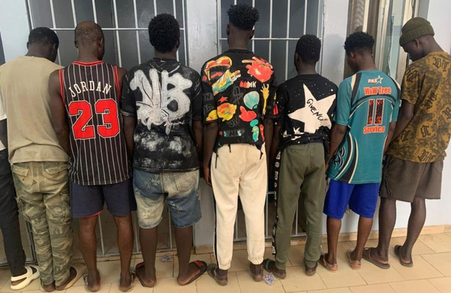 Opération nocturne à Guinaw Rails : La Police interpelle neuf suspects en état d’ébriété avancée Opération nocturne à Guinaw Rails : La Police interpelle neuf suspects en état d’ébriété avancée