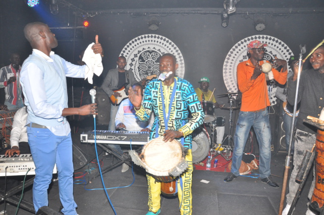 Pape Diouf au Barramundi ce dimanche, un avant goût de l’hommage à Doudou Ndiaye Coumba Rose ce 29 Avril en Belgique, Regardez Pape Diouf au Barramundi ce dimanche, un avant goût de l’hommage à Doudou Ndiaye Coumba Rose ce 29 Avril en Belgique, Regardez