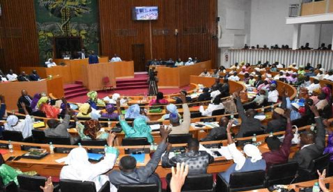 Sécurité et gouvernance : les parlementaires s’outillent pour un contrôle civil renforcé Sécurité et gouvernance : les parlementaires s’outillent pour un contrôle civil renforcé