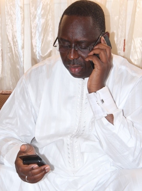 Après le référendum, Macky Sall s’adresse aux Sénégalais par Sms Après le référendum, Macky Sall s’adresse aux Sénégalais par Sms