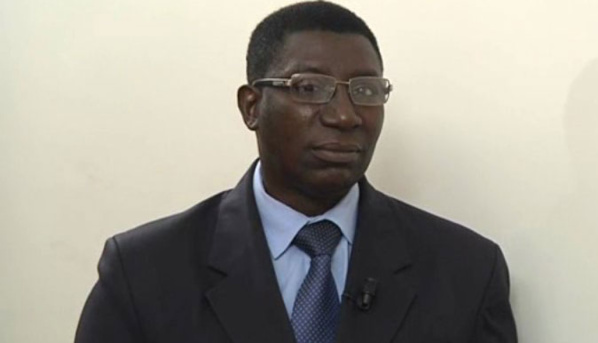 Pr Malick Ndiaye : "Aucun des responsables politiques, qu'ils soient du pouvoir ou de l'opposition, n'a perdu le référendum..." Pr Malick Ndiaye : "Aucun des responsables politiques, qu'ils soient du pouvoir ou de l'opposition, n'a perdu le référendum..."