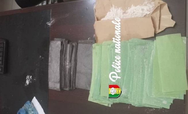 Contrefaçon : Un malfrat interpellé avec un lot de faux billets d’une contrevaleur de 3 800 000 FCFA Contrefaçon : Un malfrat interpellé avec un lot de faux billets d’une contrevaleur de 3 800 000 FCFA