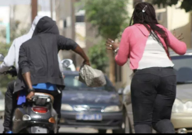 Tentative de vol à l’arraché déjouée à Grand Standing : Un suspect arrêté, son complice hospitalisé après un lynchage à Thiès Tentative de vol à l’arraché déjouée à Grand Standing : Un suspect arrêté, son complice hospitalisé après un lynchage à Thiès