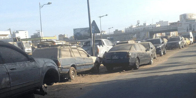 Mbour : le préfet annonce une vaste opération de retrait des épaves de véhicules dès le 4 novembre Mbour : le préfet annonce une vaste opération de retrait des épaves de véhicules dès le 4 novembre