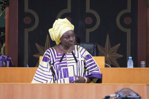 Statut du chef de l'opposition : Aminata Touré appelle la classe politique à trouver un consensus Statut du chef de l'opposition : Aminata Touré appelle la classe politique à trouver un consensus