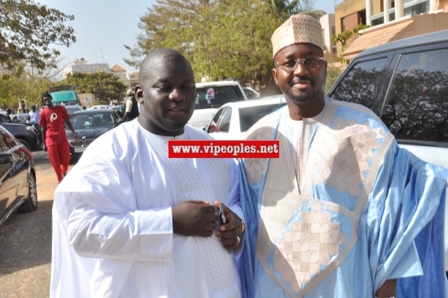 En exclusivité: Les images du baptême du fils de Moustapha Cissé le jeune marabout "Niasséne" aux HLM. En exclusivité: Les images du baptême du fils de Moustapha Cissé le jeune marabout "Niasséne" aux HLM.