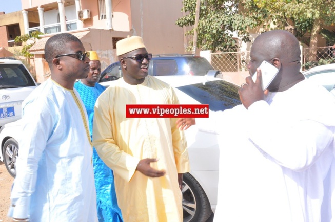 En exclusivité: Les images du baptême du fils de Moustapha Cissé le jeune marabout "Niasséne" aux HLM. En exclusivité: Les images du baptême du fils de Moustapha Cissé le jeune marabout "Niasséne" aux HLM.