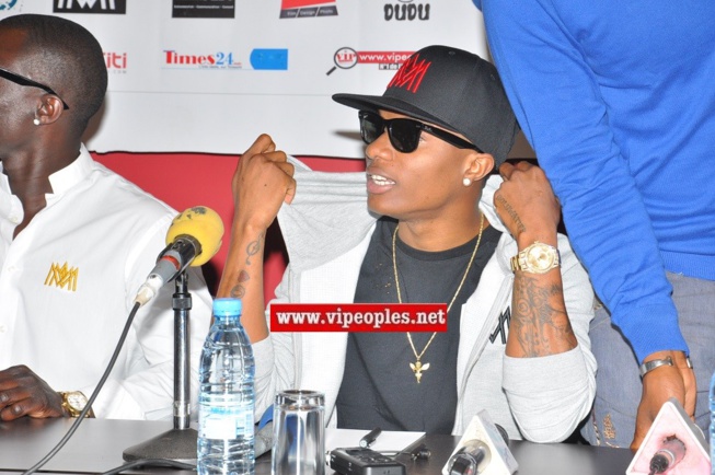 Les images de la conférence de presse de l'artiste Nigerien WIZKID à Dakar. Les images de la conférence de presse de l'artiste Nigerien WIZKID à Dakar.
