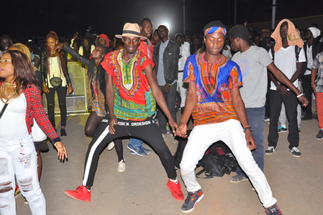 En images le concert du Nigérien WIZKID au monument de la renaissance. Regardez. En images le concert du Nigérien WIZKID au monument de la renaissance. Regardez.