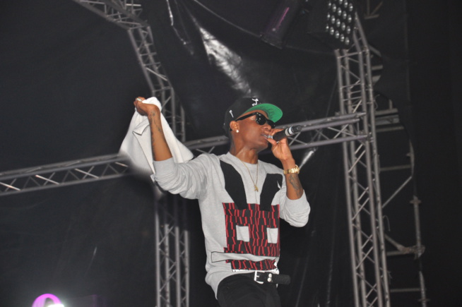 En images le concert du Nigérien WIZKID au monument de la renaissance. Regardez. En images le concert du Nigérien WIZKID au monument de la renaissance. Regardez.