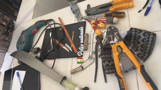 Mbacké : Trois présumés cambrioleurs arrêtés après une filature ingénieuse Mbacké : Trois présumés cambrioleurs arrêtés après une filature ingénieuse