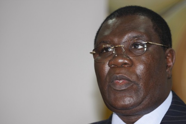 Marché des passeports numérisés : Ce "scandale" qui interpelle le très "clean" Me Ousmane Ngom Marché des passeports numérisés : Ce "scandale" qui interpelle le très "clean" Me Ousmane Ngom