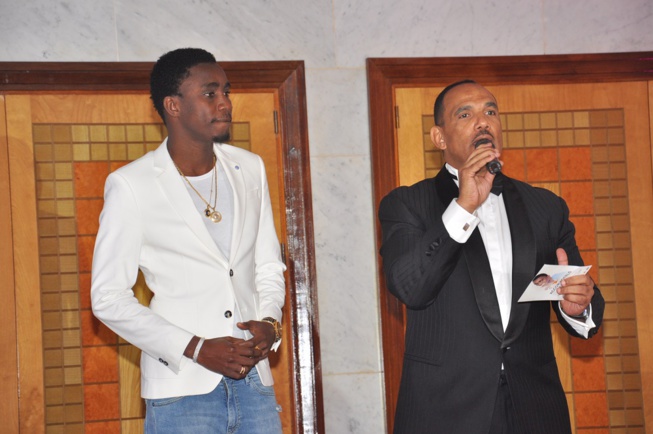 Sen Art Vision & Vouzénou: Cérémonie de lancement en route pour Accor Hotel Arena Paris Berçy avec Waly Seck le 04 Juin. Sen Art Vision & Vouzénou: Cérémonie de lancement en route pour Accor Hotel Arena Paris Berçy avec Waly Seck le 04 Juin.