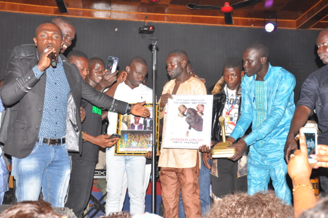 Soirée Fans Club: Pape Diouf pimente et explose la scéne du Ravin.