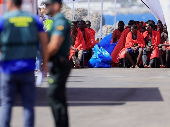 Accusés d’avoir tué 69 personnes en mer : 19 jeunes Sénégalais, détenus en Espagne Accusés d’avoir tué 69 personnes en mer : 19 jeunes Sénégalais, détenus en Espagne