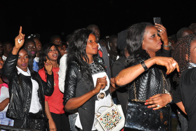 Tournée nationale: Pape Diouf le nouveau chouchou des Thiésssois remplit le stade Maniang Soumaré. Tournée nationale: Pape Diouf le nouveau chouchou des Thiésssois remplit le stade Maniang Soumaré.