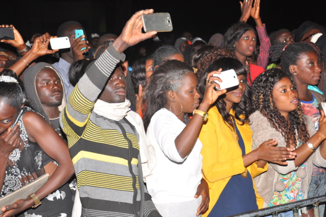 Tournée nationale: Pape Diouf le nouveau chouchou des Thiésssois remplit le stade Maniang Soumaré. Tournée nationale: Pape Diouf le nouveau chouchou des Thiésssois remplit le stade Maniang Soumaré.