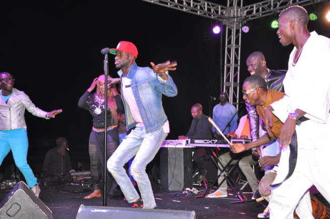 Tournée nationale: Pape Diouf le nouveau chouchou des Thiésssois remplit le stade Maniang Soumaré. Tournée nationale: Pape Diouf le nouveau chouchou des Thiésssois remplit le stade Maniang Soumaré.