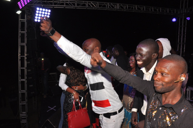 Tournée nationale: Pape Diouf le nouveau chouchou des Thiésssois remplit le stade Maniang Soumaré. Tournée nationale: Pape Diouf le nouveau chouchou des Thiésssois remplit le stade Maniang Soumaré.