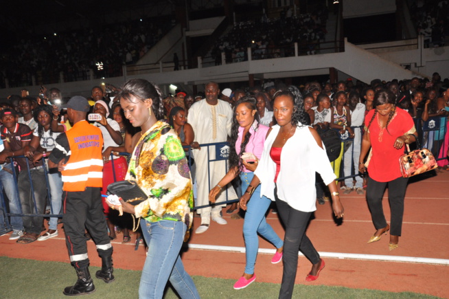 Ngoné Guéye l'ex de D- Medias promotrice du concert de Pape Diouf à Tamba: Un pari réussit. Ngoné Guéye l'ex de D- Medias promotrice du concert de Pape Diouf à Tamba: Un pari réussit.