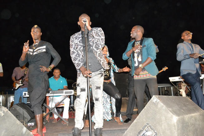 TOURNEE NATIONAL: Pape Diouf a l'assaut des Kaolackois avec la troupe " rirou tribunal". Regardez le big concert explosif TOURNEE NATIONAL: Pape Diouf a l'assaut des Kaolackois avec la troupe " rirou tribunal". Regardez le big concert explosif
