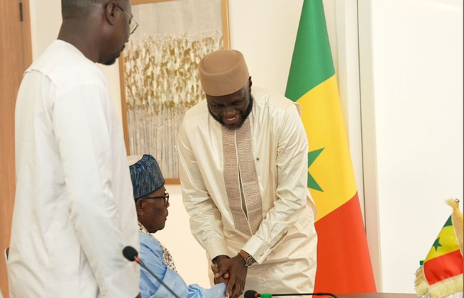 Assemblée nationale : L’appel du Khalife général de Léona Niassène, en faveur de la paix, de l’unité et de la cohésion nationale Assemblée nationale : L’appel du Khalife général de Léona Niassène, en faveur de la paix, de l’unité et de la cohésion nationale