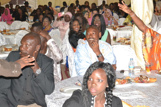 Dîner de gala Ambassador de Nouakchott: Pape Diouf assure, chauffe et explose les Mauritaniens à guichet fermé Dîner de gala Ambassador de Nouakchott: Pape Diouf assure, chauffe et explose les Mauritaniens à guichet fermé