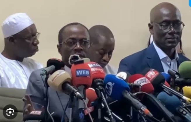 Assemblée nationale / Questions d’actualité du vendredi 28 novembre 2025 : Les députés non-inscrits et le Groupe parlementaire Takku Wallu, annoncent son boycott