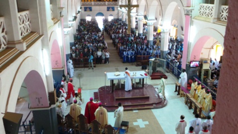 Psychose terroriste: Un Sénégalais sème la panique dans une église en Italie. Psychose terroriste: Un Sénégalais sème la panique dans une église en Italie.