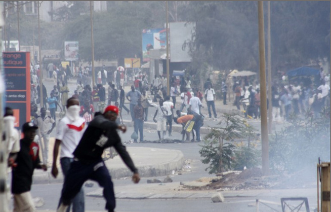 Réclamation de Bourses d’étudiants : Le FDR accuse le gouvernement de PASTEF d’incapable d'apporter une réponse à la hauteur de la situation