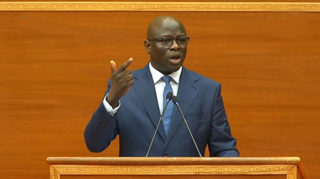 Bourses des étudiants : Le ministre des Finances évoque le noeud du «problème» Bourses des étudiants : Le ministre des Finances évoque le noeud du «problème»