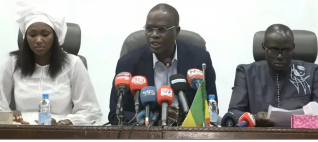 Tensions à l’UCAD : Le FDR met en cause le gouvernement de Pastef et appelle à l’ouverture de concertations Tensions à l’UCAD : Le FDR met en cause le gouvernement de Pastef et appelle à l’ouverture de concertations